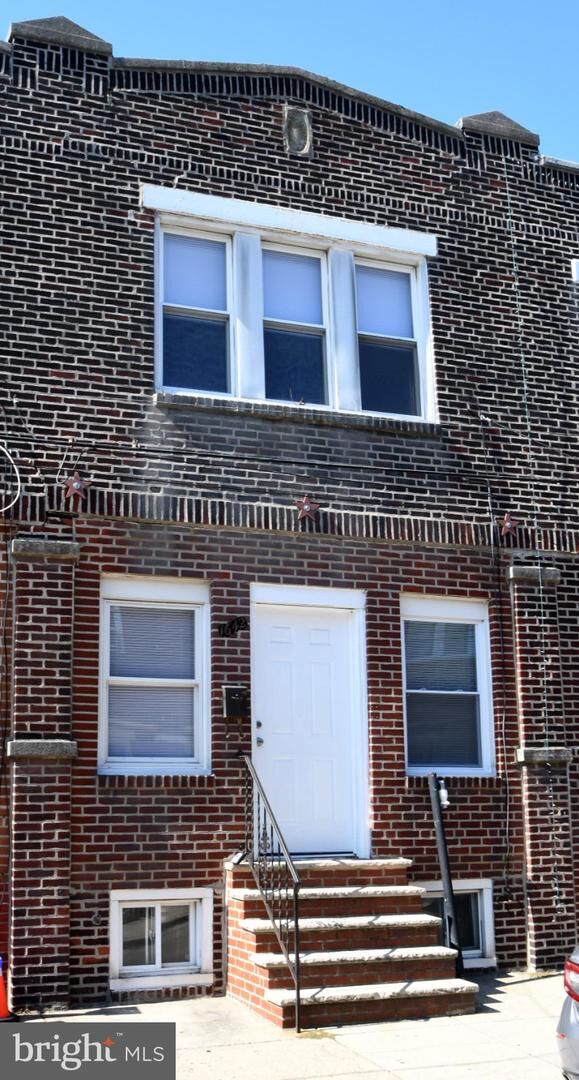 Property Photo: 1642 S Newkirk Street PA 19145