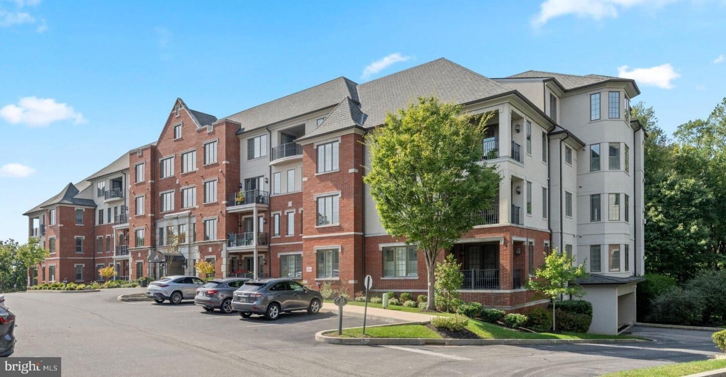 Property Photo:  6403 Parkview Drive  PA 19041 