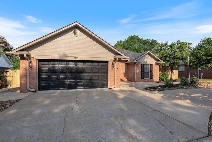 Property Photo:  2135 Maplewood Drive  AR 72032 
