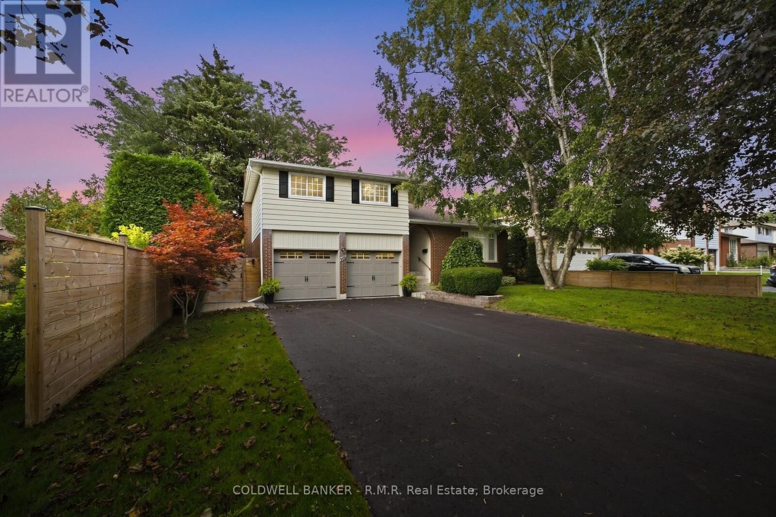 Property Photo: 946 Beaufort Court ON L1G 7J8