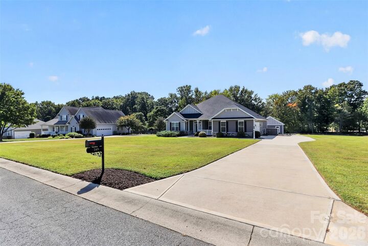 Property Photo: 245 Glenwood Drive NC 28129