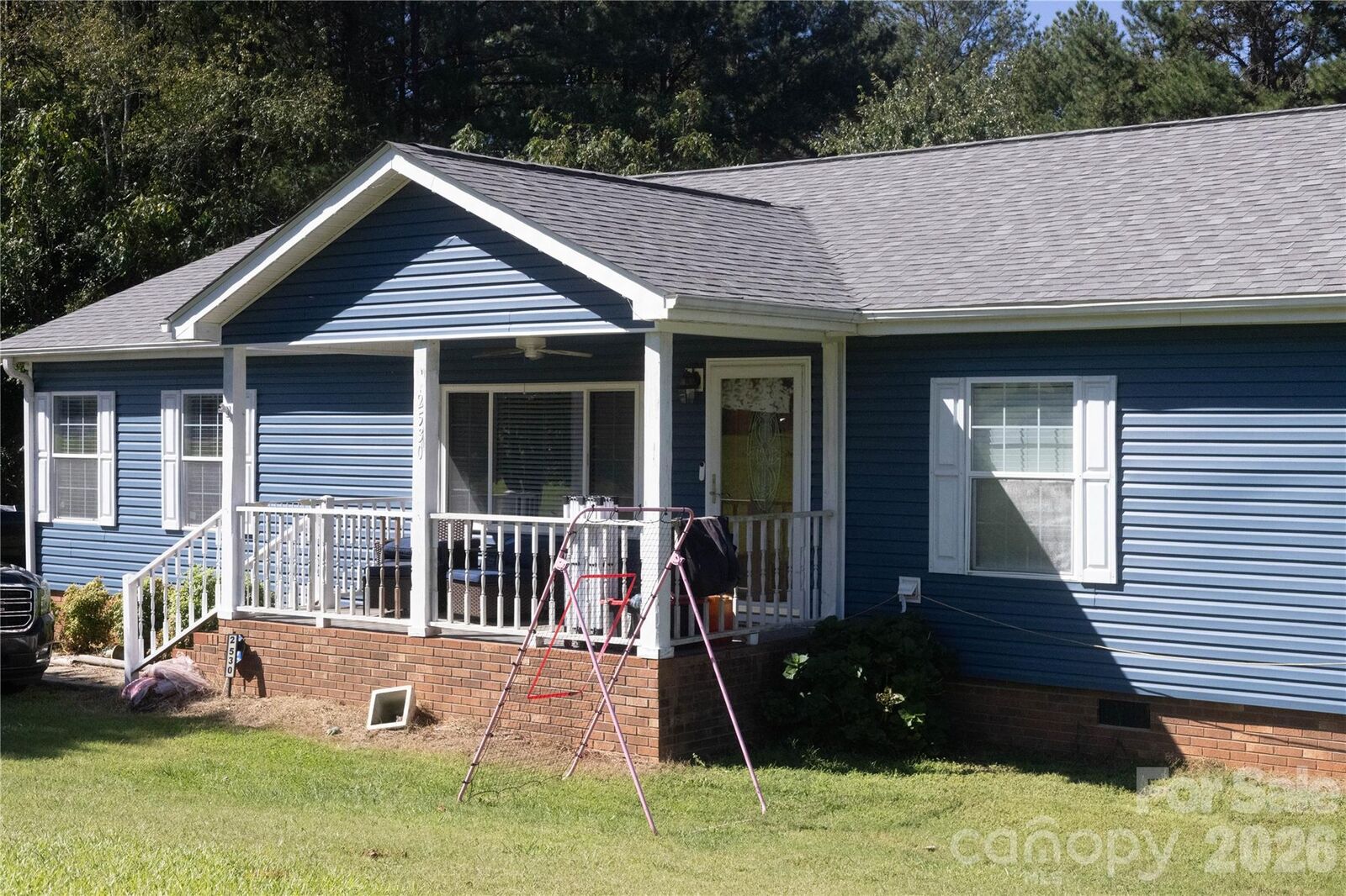 Property Photo: 2530 Gaffney Road NC 28114