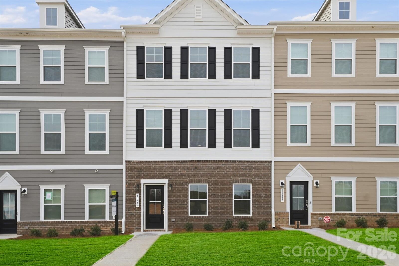 Property Photo:  12712 Axel Road  NC 28134 