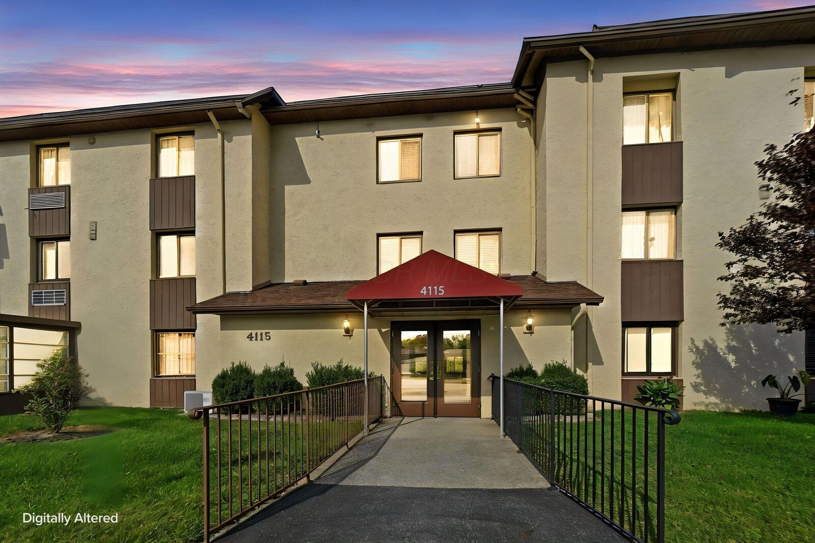 Property Photo: 4115 Karl Road OH 43224