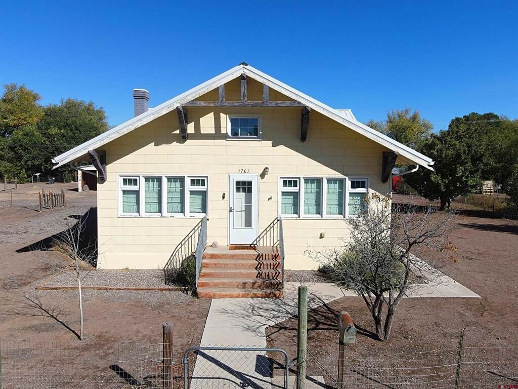 Property Photo:  1707 Sickles Street  CO 81144 