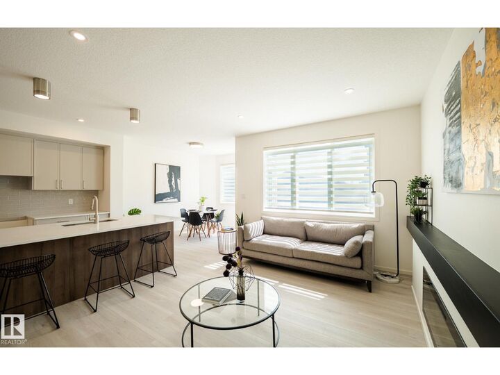 Property Photo: 7709 174A Av NW AB T5Z 0W5