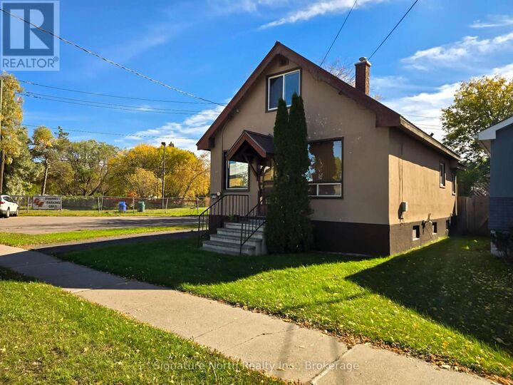 Property Photo:  414 Northern Avenue  ON P7C 2V6 