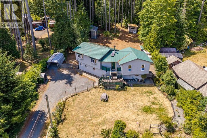 Property Photo: 4530 Thompson Clarke Drive East BC V0R 1G0