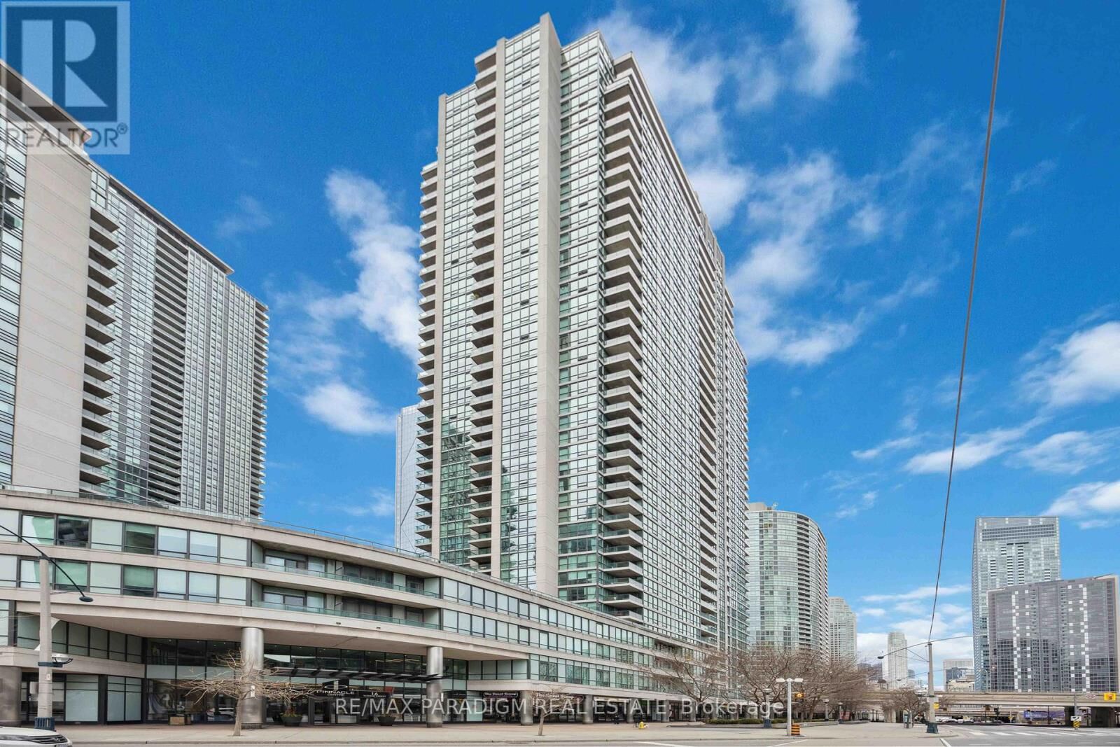 Property Photo:  16 Yonge Street 1713  ON M5E 2A1 
