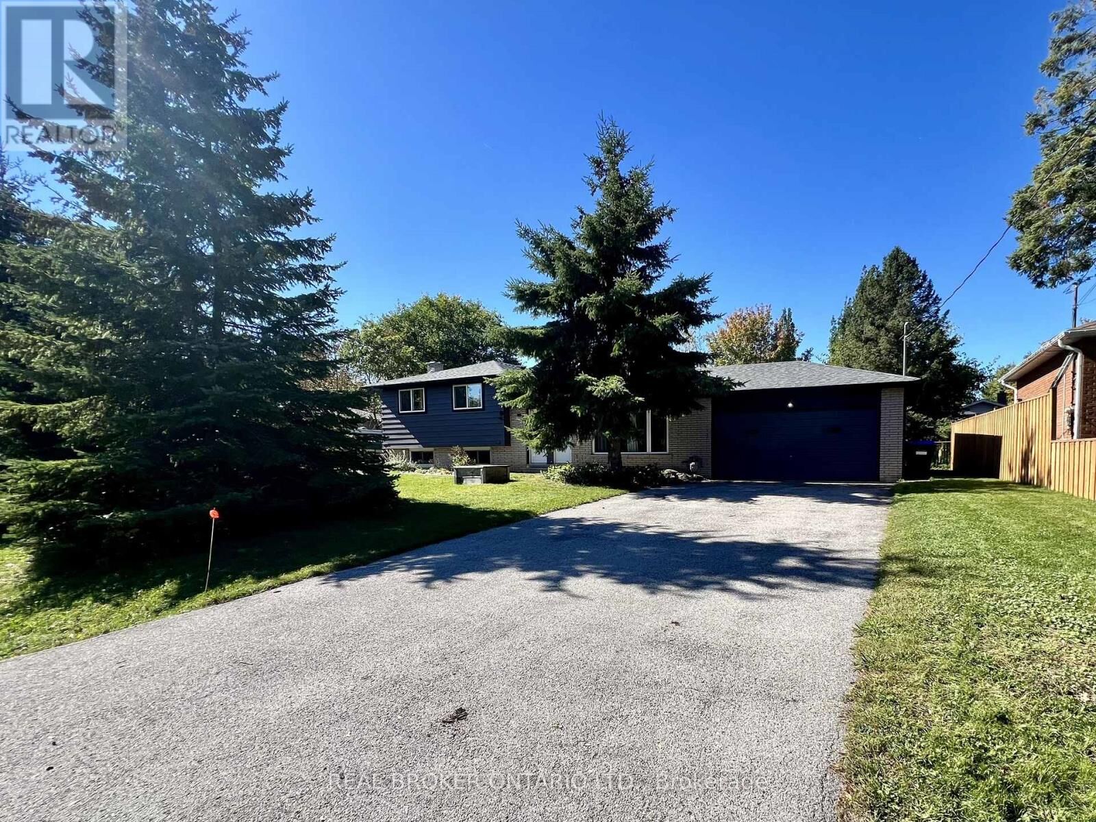Property Photo:  2154 Adullam Avenue  ON L9S 2B3 