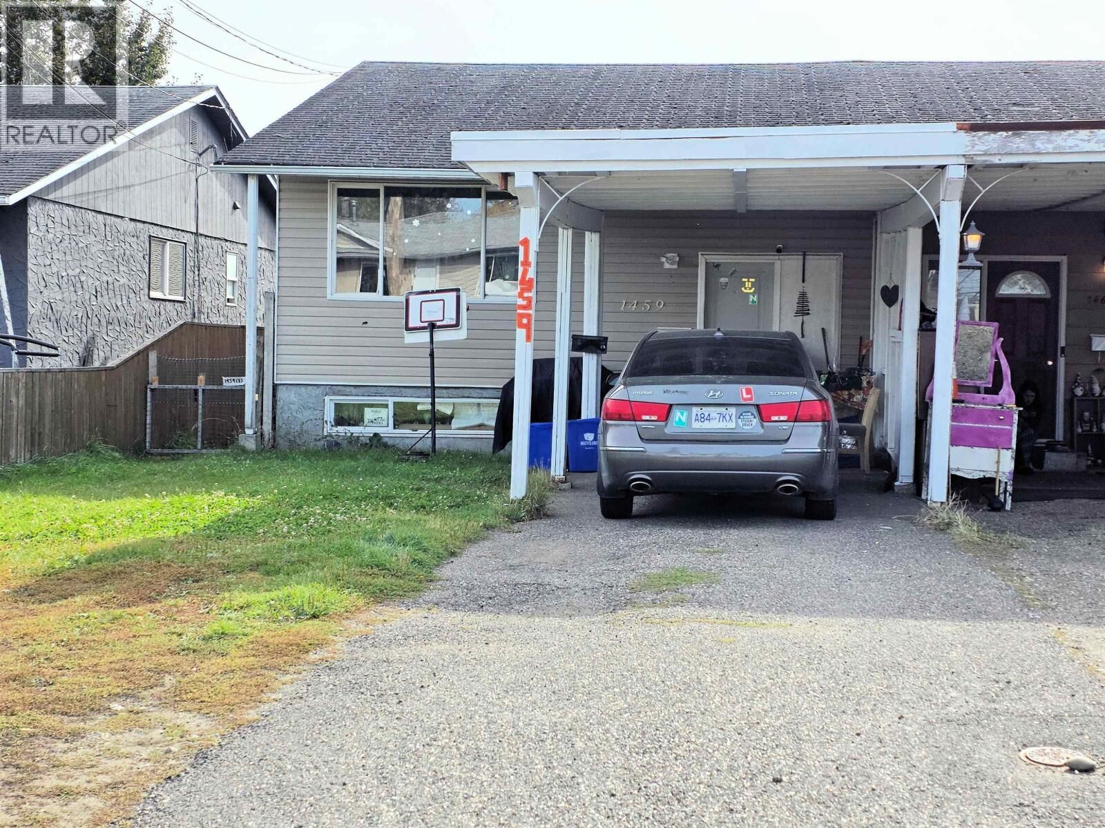 Property Photo:  1459 Milburn Avenue  BC V2L 5A5 