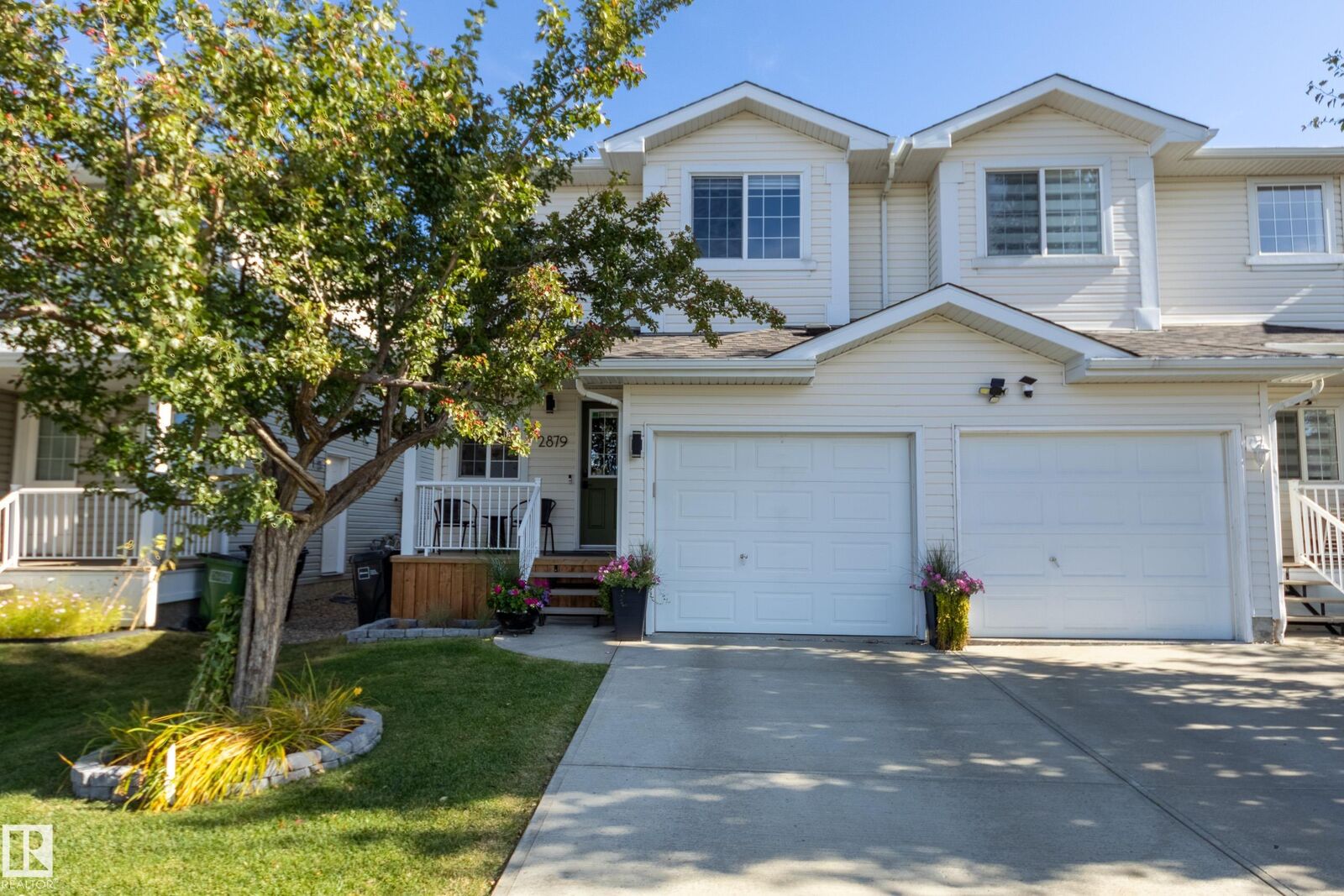 Property Photo:  2879 23 Street NW  AB T6T 0A2 
