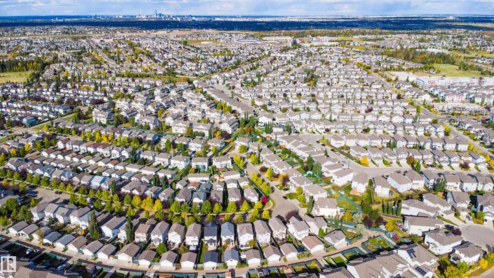 Property Photo:  12035 18 Avenue SW  AB T6W 1W3 