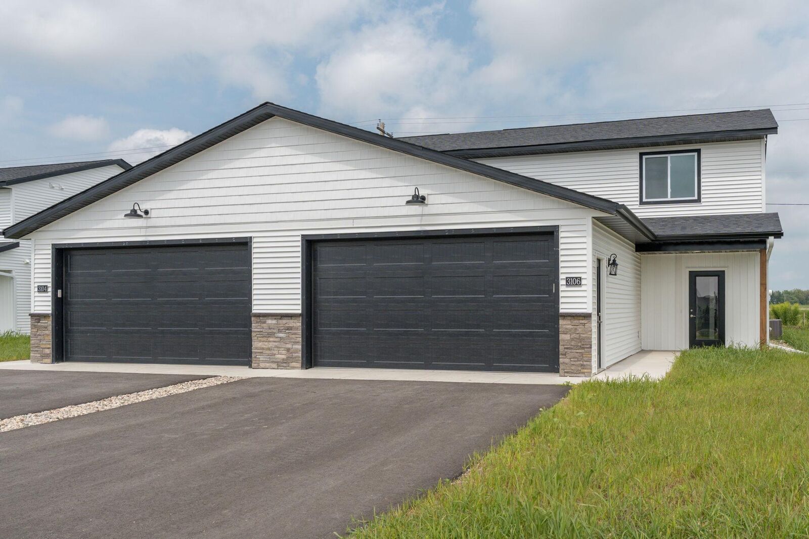 Property Photo:  3218 Scotch Lane  MN 56001 