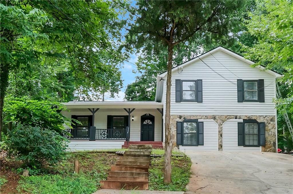 Property Photo: 4960 Cold Springs Drive NW GA 30047