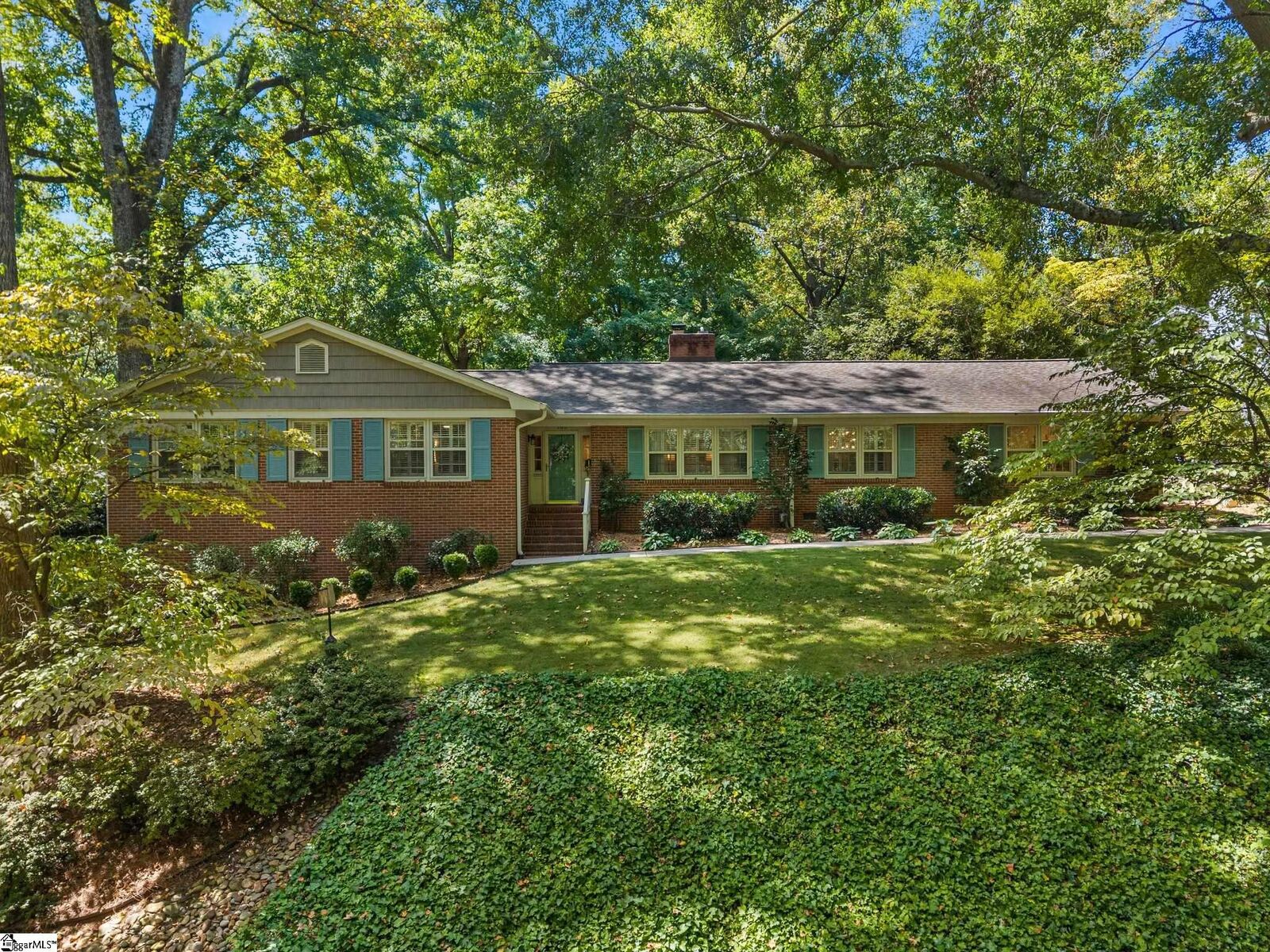Property Photo:  105 Morningdale Drive  SC 29609-4732 
