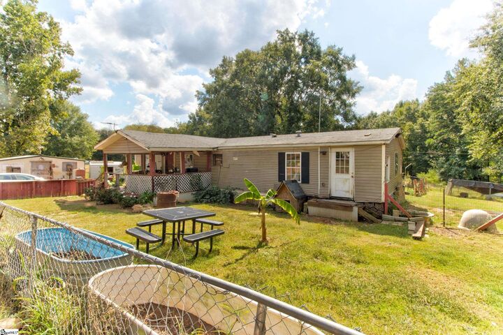 Property Photo:  110 Willingham Road  SC 29327 