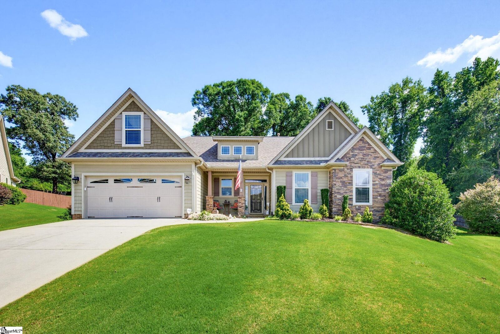 Property Photo:  120 Hubbard Lane  SC 29651-1055 