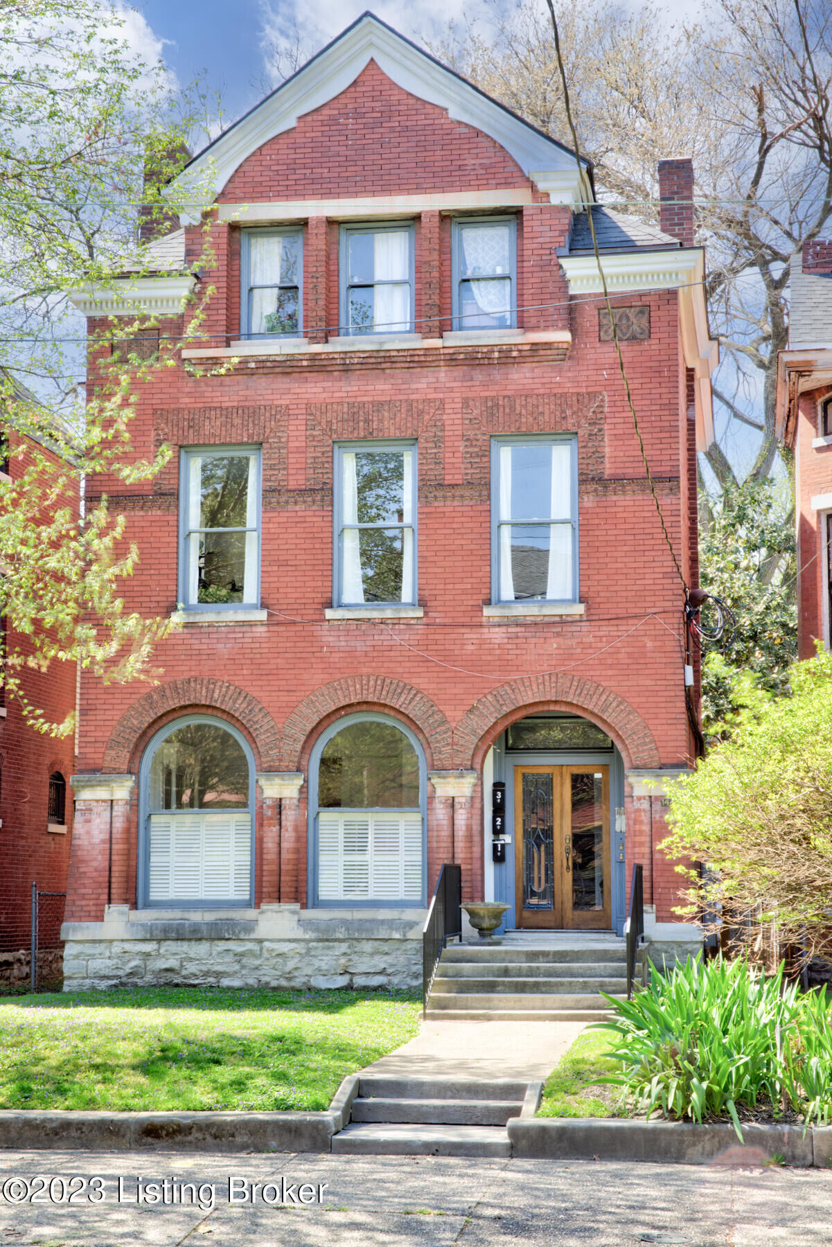 Property Photo:  1444 S 2nd St 1  KY 40208 