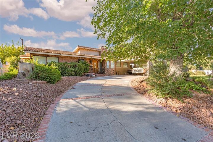 Property Photo: 2701 Bryant Avenue NV 89102