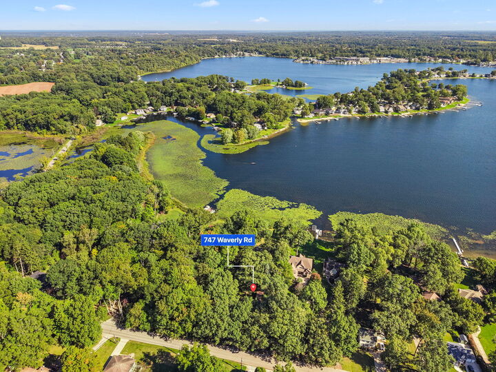 Property Photo: 747 Waverly Road IN 46350