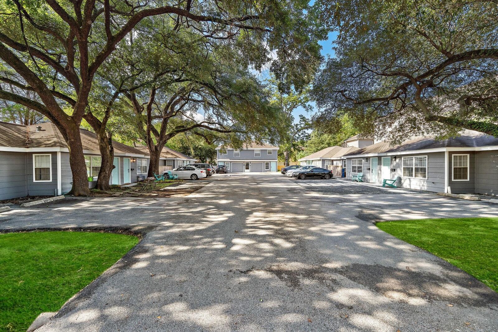 Property Photo: 234 W 27th Street 2 TX 77008