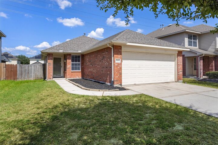 Property Photo: 8923 Aurora Park Lane TX 77338