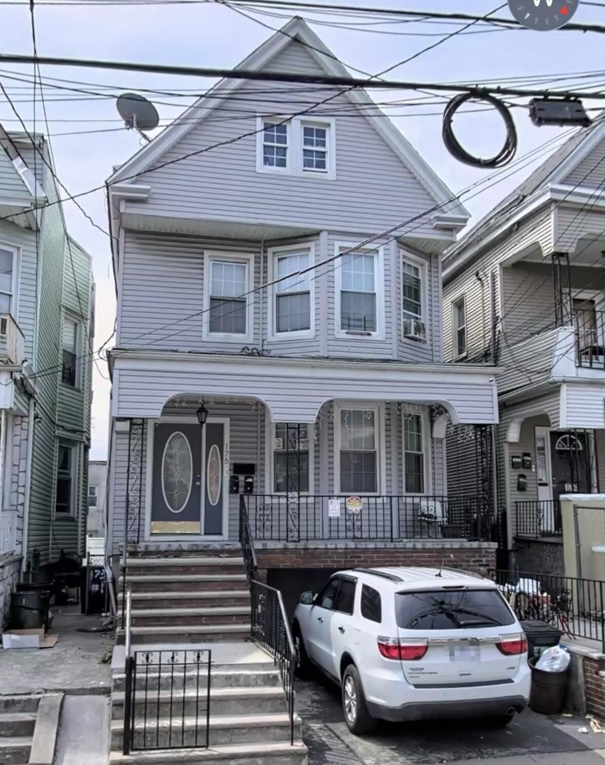 Property Photo:  175 Wegman Parkway 2  NJ 07305 