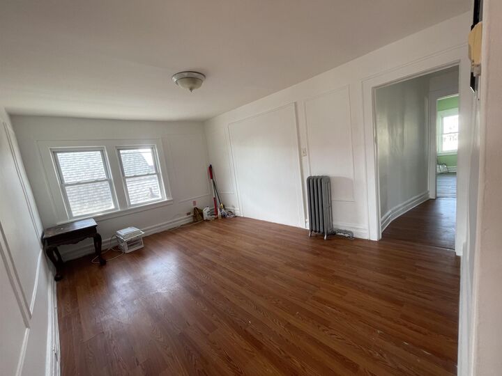 Property Photo:  353 Highland Ave 3rd Fl  NJ 07032 