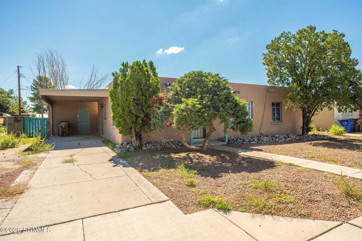 Property Photo:  1015 Mechem Avenue  NM 88005 