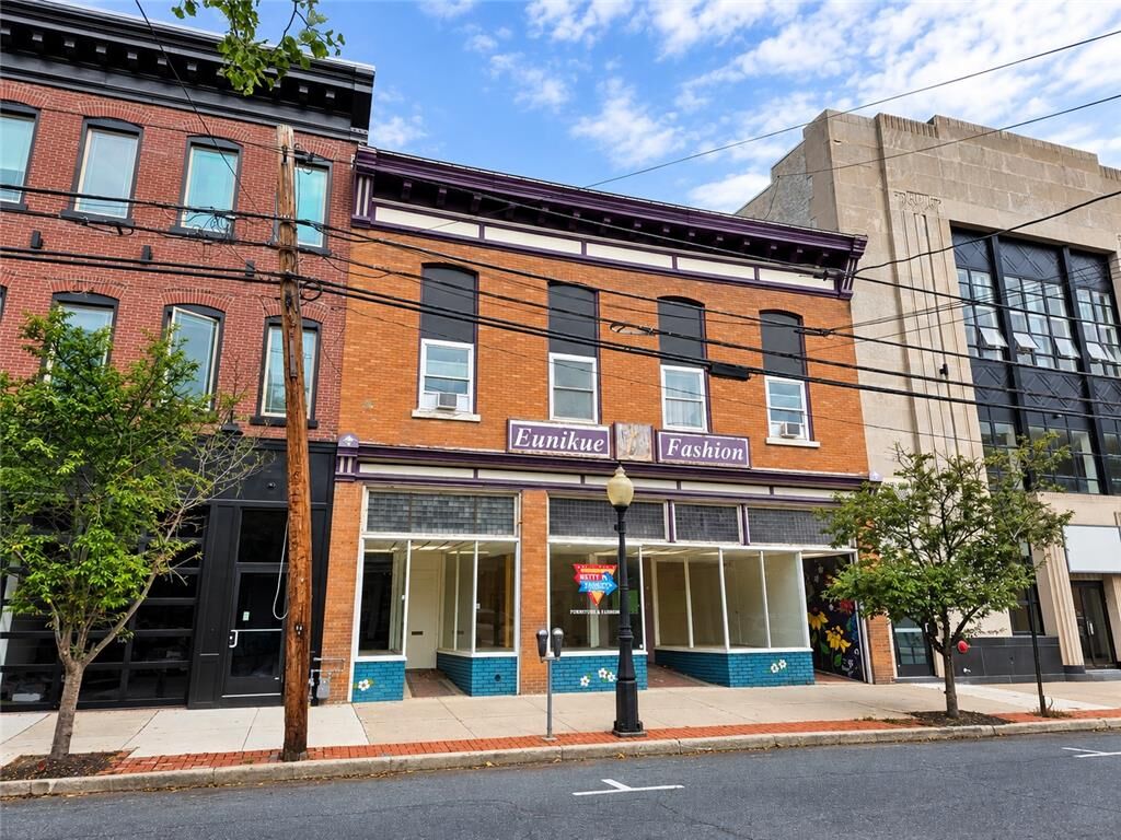 Property Photo:  31 Broadway Suite B  PA 18013 
