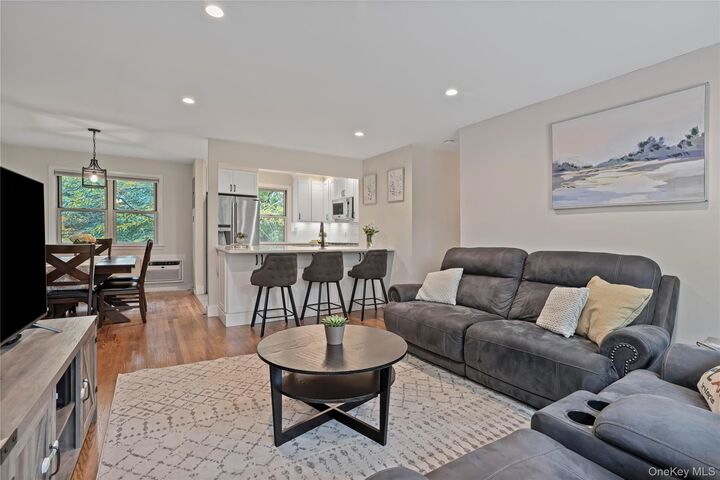 Property Photo:  135 S Buckhout Street 135  NY 10533 