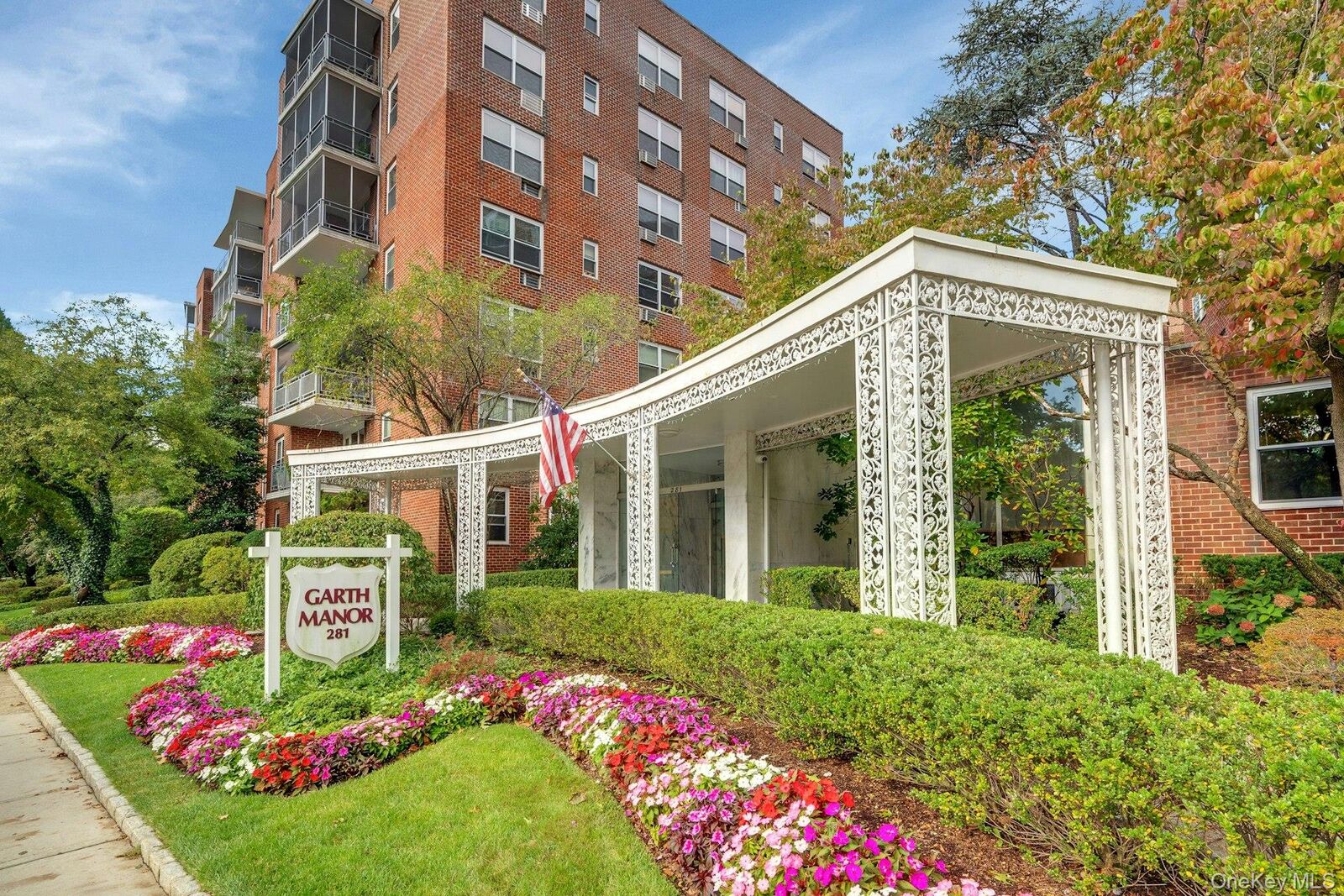 Property Photo:  281 Garth Road C2h  NY 10583 
