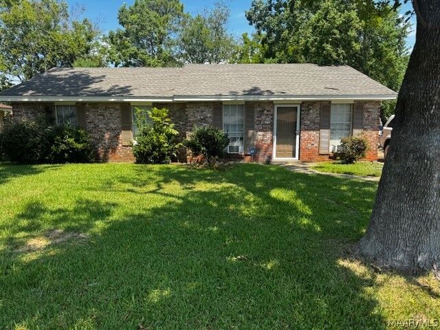 Property Photo:  5445 Cathy Drive  AL 36108 
