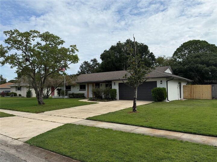 Property Photo: 3915 Port Simbor Avenue FL 32817