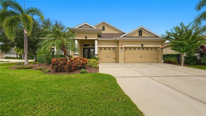 Property Photo: 11403 Gramercy Park Avenue FL 34211