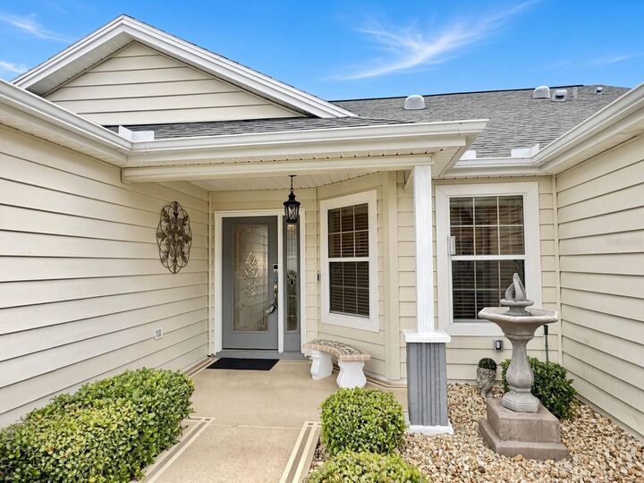 Property Photo: 1693 Mount Croghan Trail FL 32162