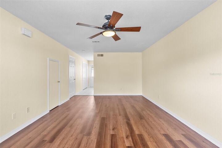 Property Photo:  37308 Embassy Park Lane 2  FL 33525 