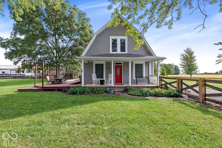 Property Photo: 195 N 500 E IN 46052