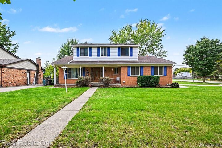 Property Photo: 2320 Greensboro Drive MI 48085 3613