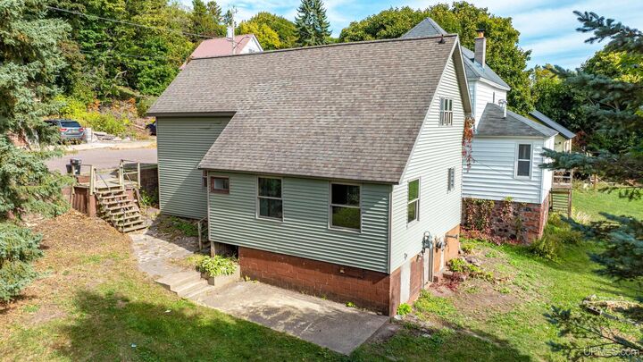 Property Photo:  820 Summit Street  MI 49930 