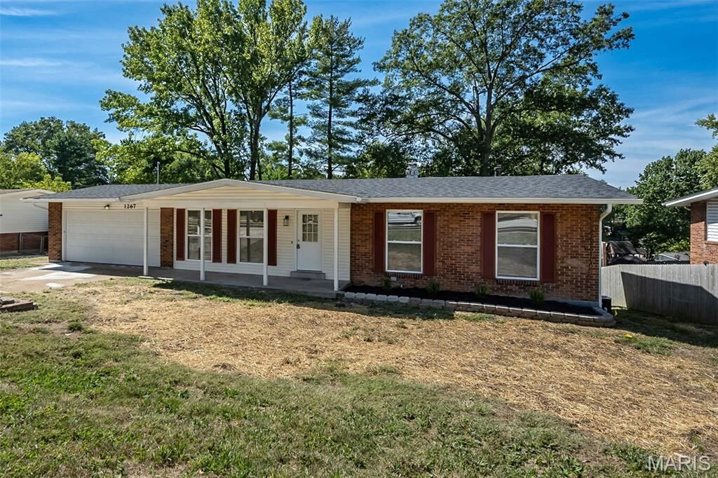 Property Photo:  1267 Craig Road  MO 63146 