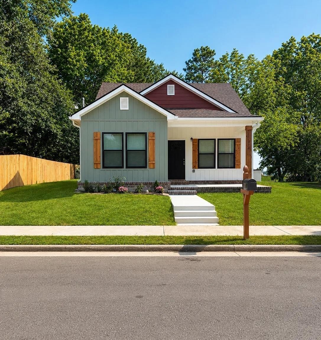 Property Photo: 114 Hatton St TN 38301