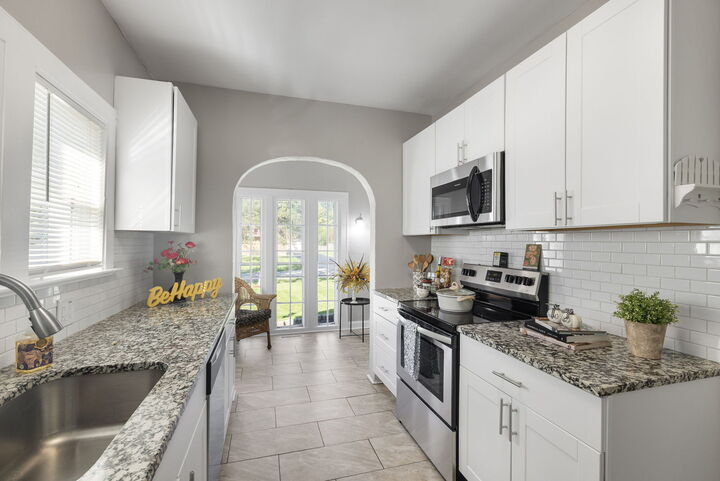 Property Photo:  23579 W Briar Terrace  IL 60002 