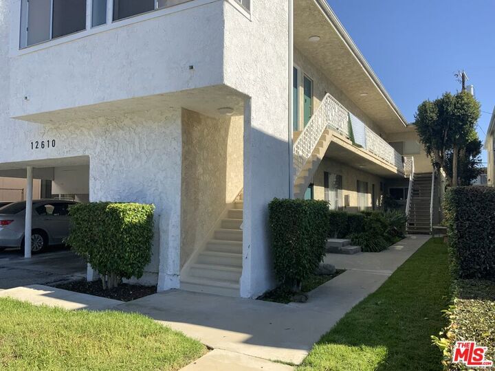 Property Photo:  12610 Caswell Avenue  CA 90066 