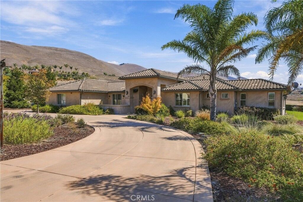 Property Photo:  1223 Ramal Lane  CA 93444 