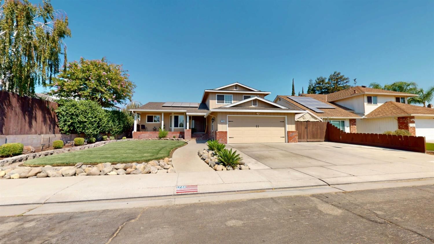 Property Photo:  1744 Hyde Park Lane  CA 95336 