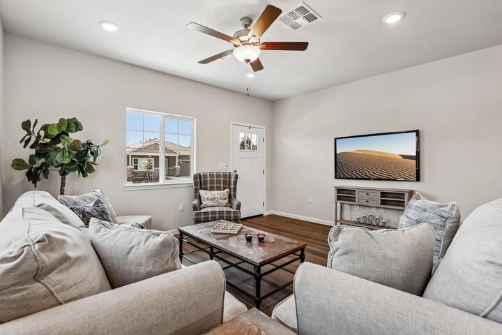 Property Photo:  9132 Hensley Way  CA 95758 