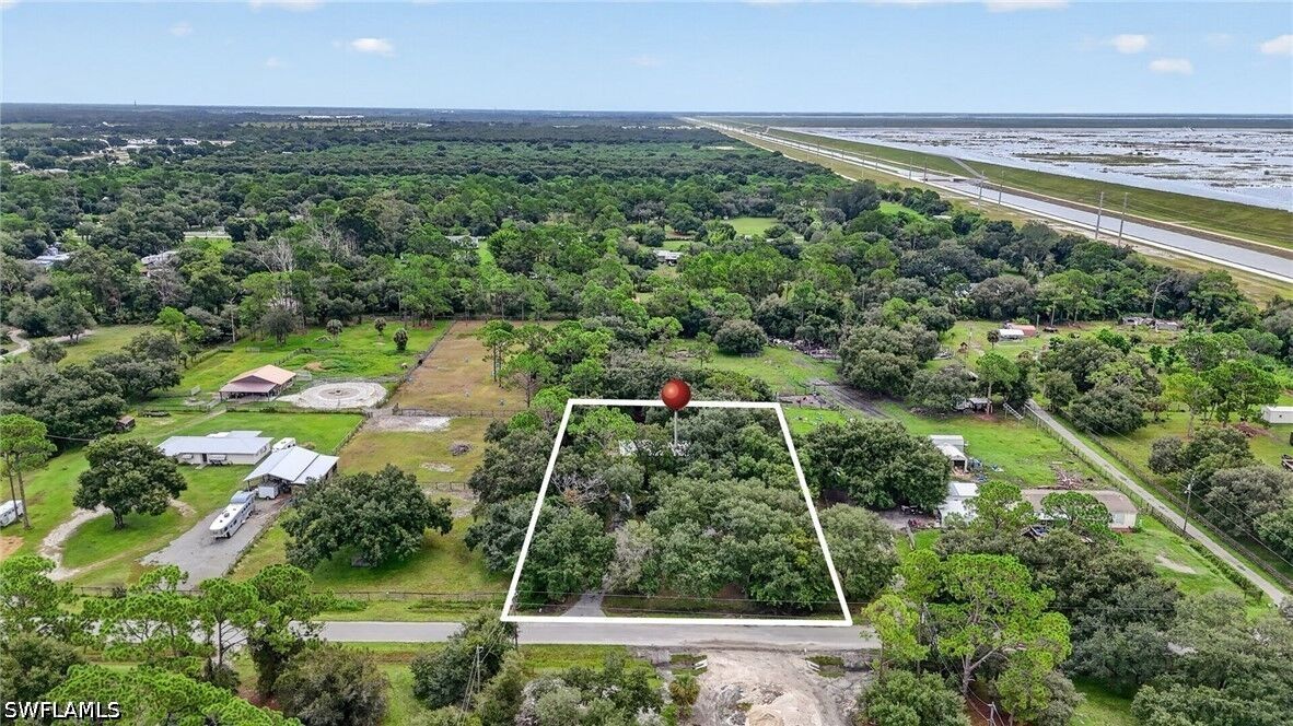 Property Photo:  3889 W Double J Acres Road  FL 33935 