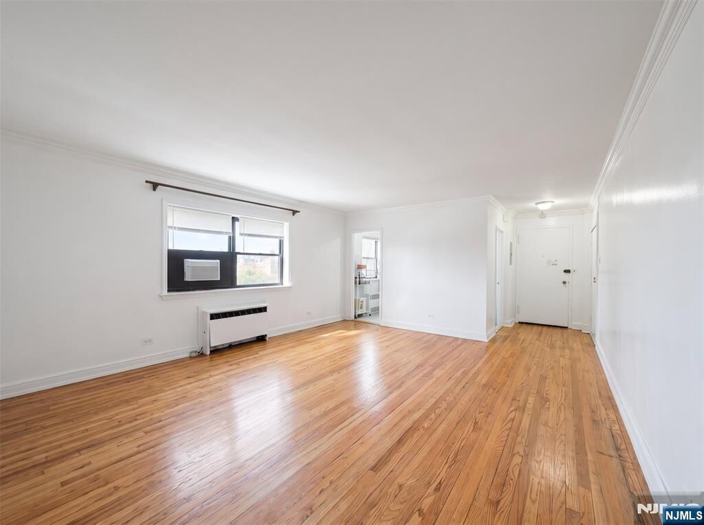 Property Photo:  3081 Edwin Avenue 1A  NJ 07024 